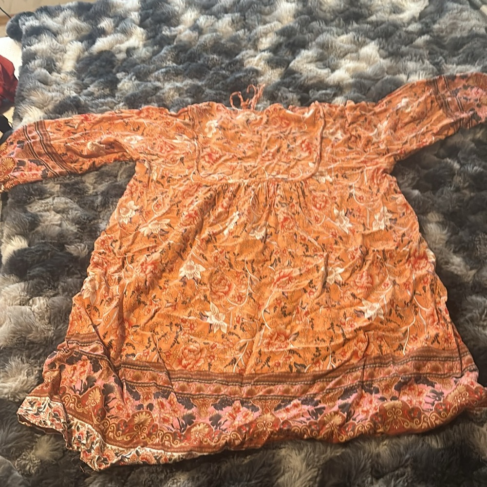 Dress - Picture 3 of 3